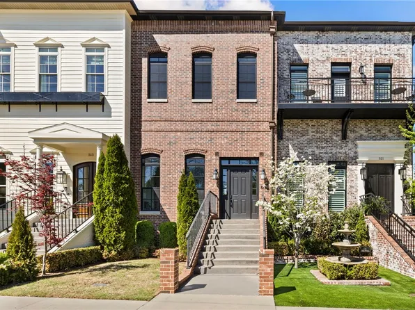 517 SE 6th St, Bentonville, AR 72712