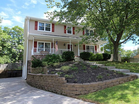2nd image of 212 Hanna Point