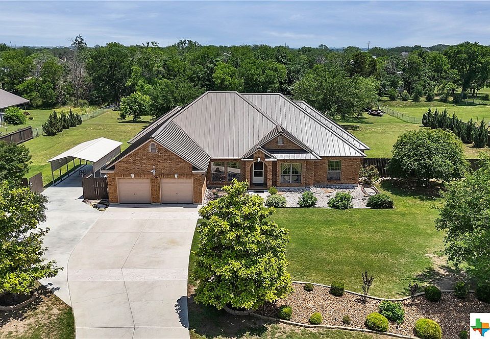 1st image of 224 Windwood Cir