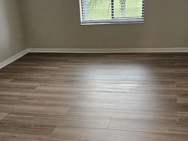 Large Bedroom