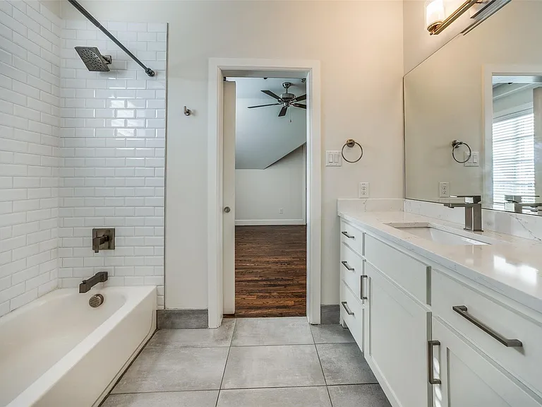 3205 Rosedale Ave #2 — Photo 16