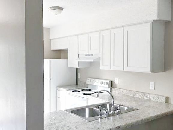 3rd image of 332-346 Bethlehem Rd #336