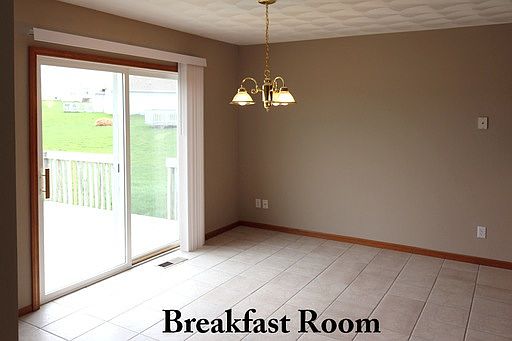 4th image of 6461 Sunny Meadow Dr