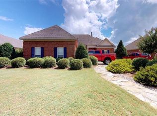 9764 Lochfield Dr, Pike Road, AL 36064