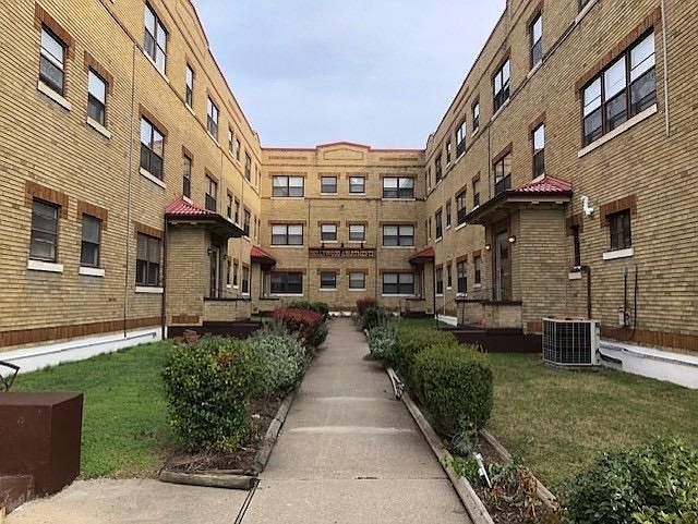 1st image of 5818 Hamilton Ave APT 25