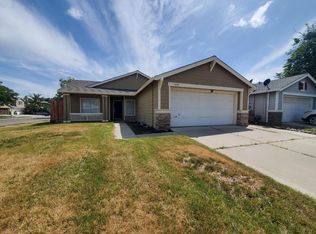 1268 Moonlight Dr, Ceres, CA