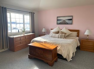3210 Lake Park Cir, Anchorage, AK 99517