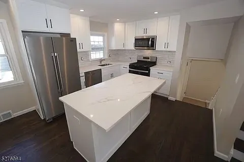 2431 Coles Ave — Photo 6