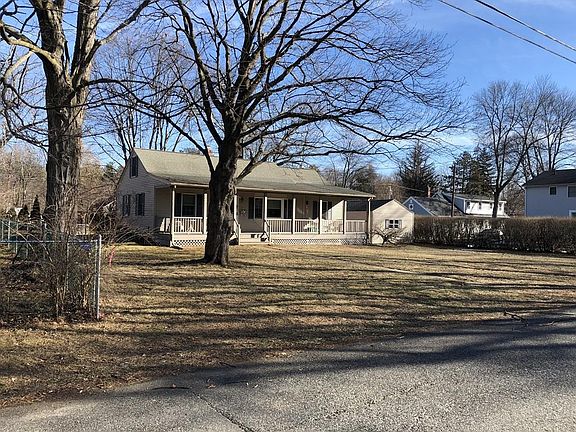 2nd image of 32 Boynton Ave