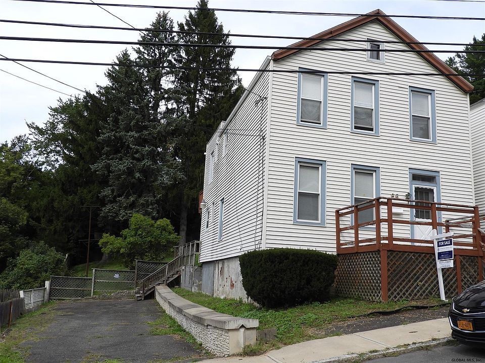 1st image of 66 Lincoln Ave