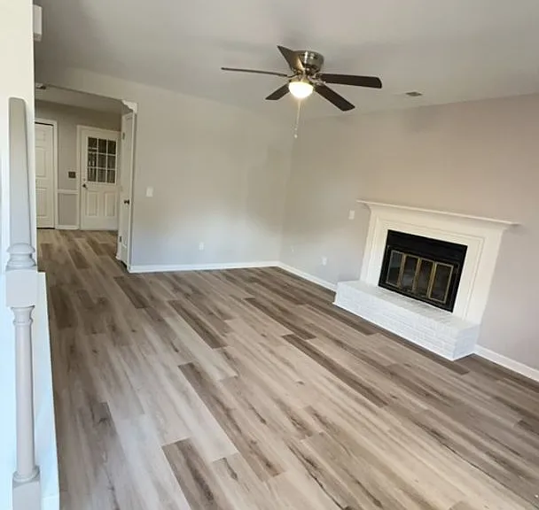 4 Bradley Ct — Photo 1