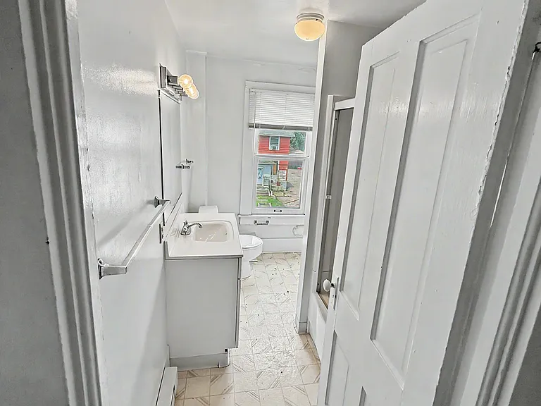 54 1/2 Spring St #2 — Photo 3