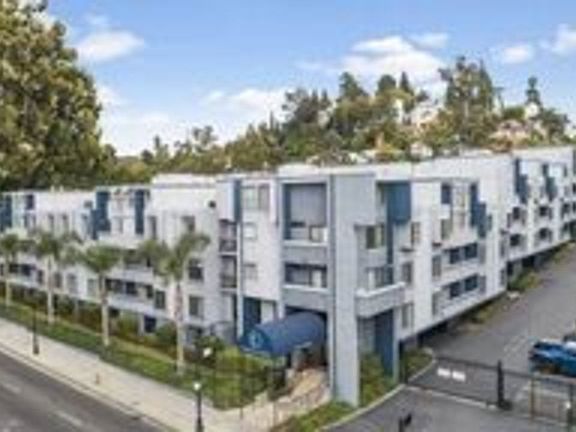 2nd image of 1940 N Highland Ave APT 1