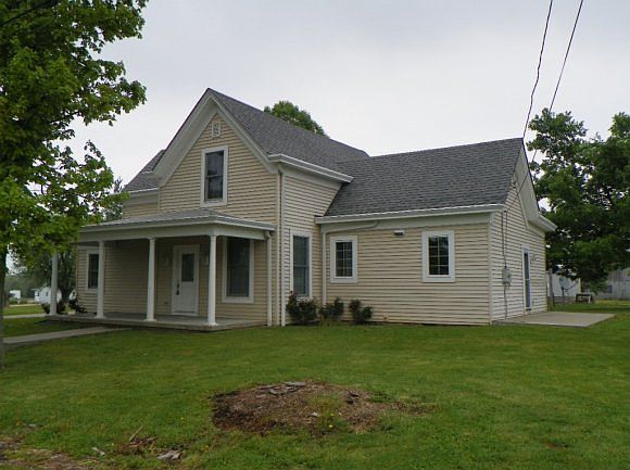 1st image of 14055 Pike St