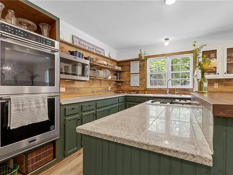 6290 Cascade Palmetto Hwy — Photo 23