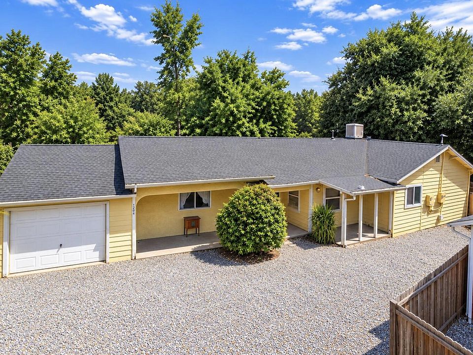 1st image of 2926 Favretto Ave