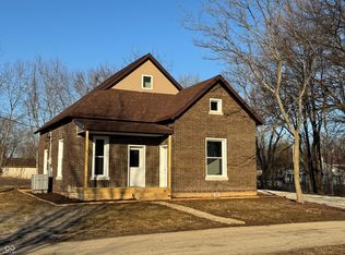606 S Perry St, Veedersburg, IN 47987