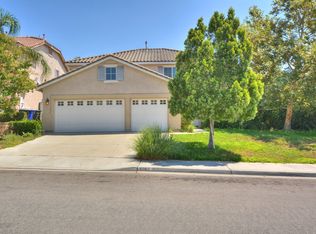 6065 Brookside Way, Fontana, CA 92336
