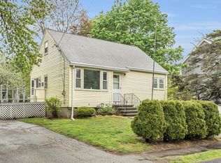 47 Richard Cir, Woburn, MA 01801