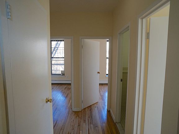 3rd image of 808 Park Pl APT 3A
