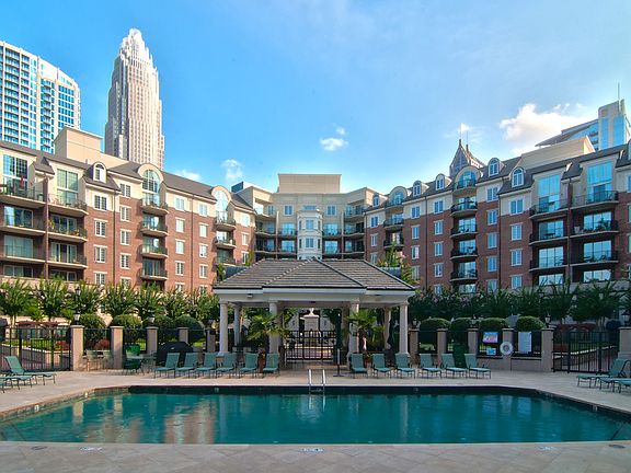 The One Acre Courtyard