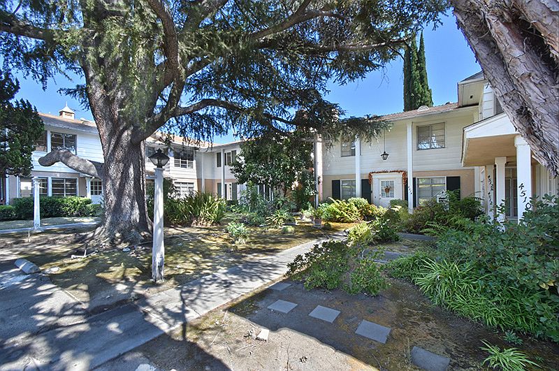 1st image of 4520 Coldwater Canyon Ave