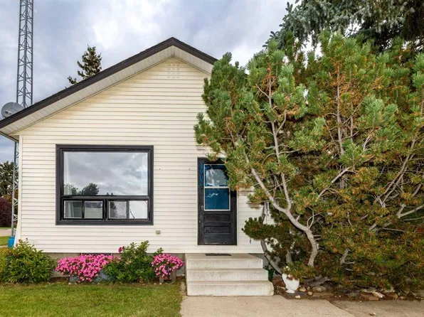 4902 S 52nd St, Sedgewick, AB T0B 4C0