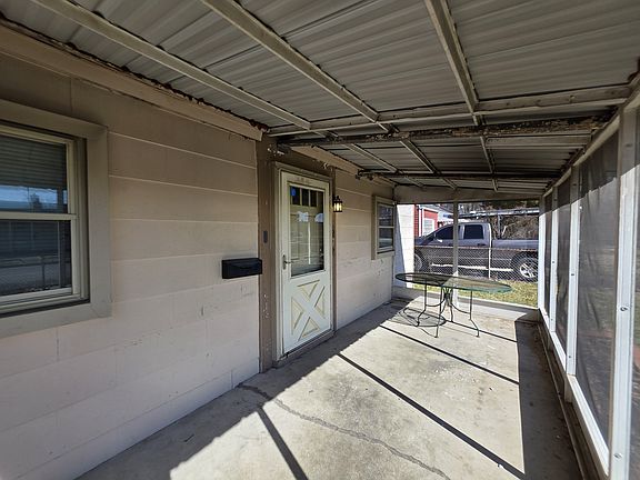 4th image of 3272 E 12th Ave