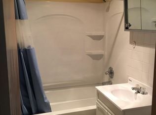 2005 5th St NW APT 2, Minot, ND 58703