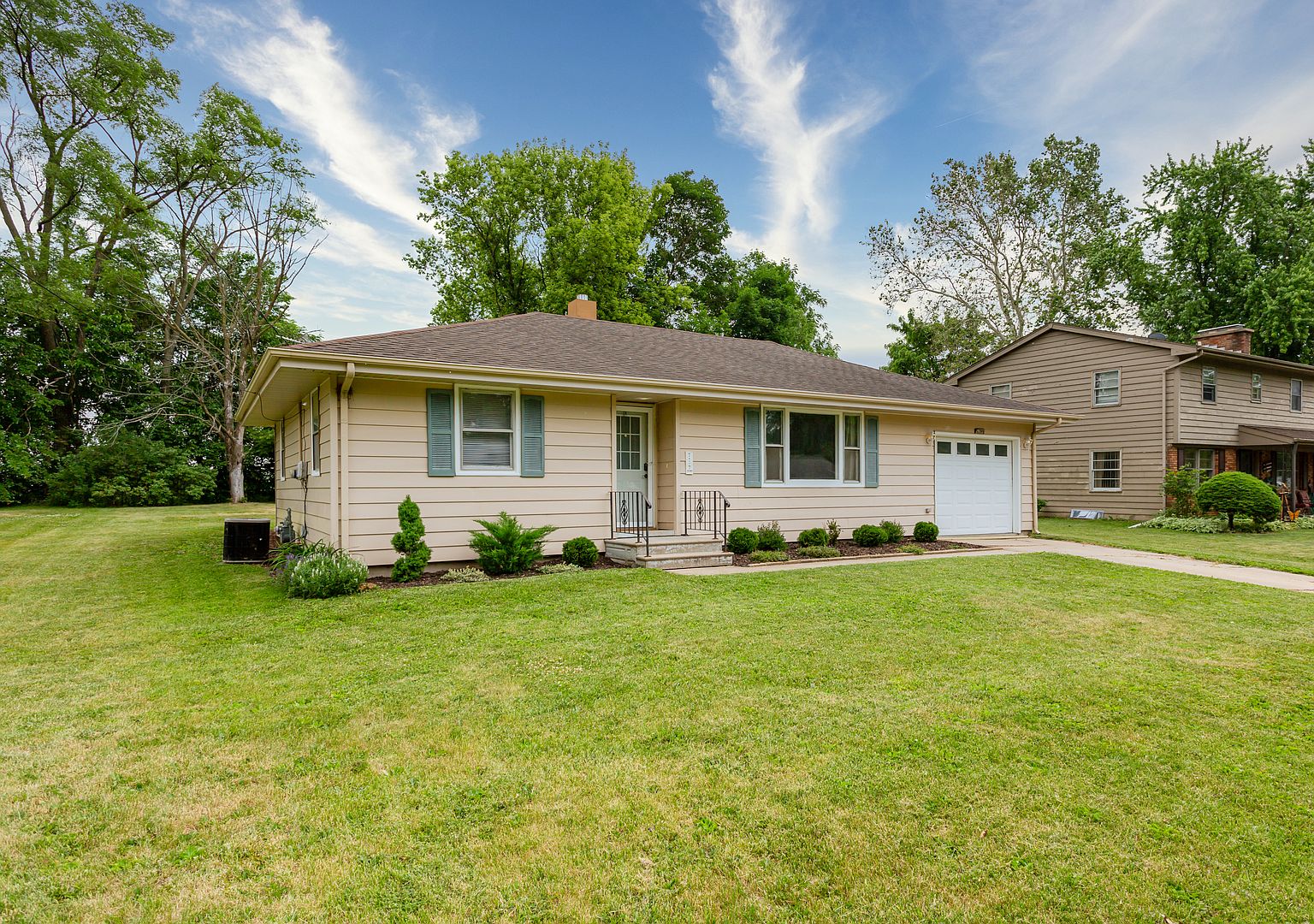 5299 S Harlan Dr, Rochelle, IL 61068 Zillow