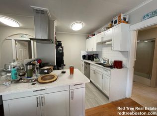 2 Lexington St #2, Woburn, MA 01801