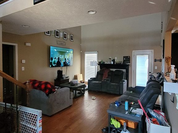 2nd image of 1534 Cobra Ln
