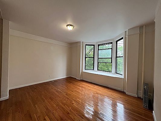 1st image of 520 W 123rd St APT 3e