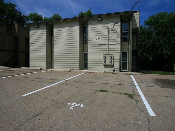 2nd image of 4203 Boyett St #4203C