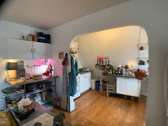 3rd image of 2800 Cedar Ave S APT 2