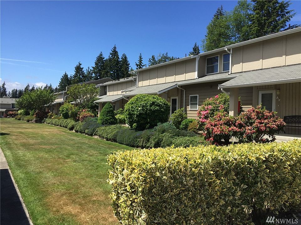 1st image of 18526 52nd Ave W Unit 2-B
