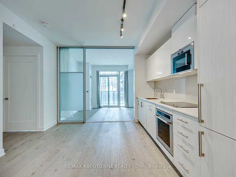 330 Richmond St W #2601 — Photo 5