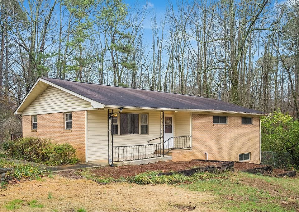 1st image of 108 Robin Hood Dr SE
