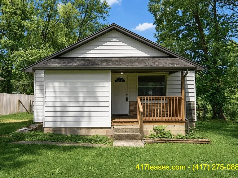 2944 W Page St — Photo 2