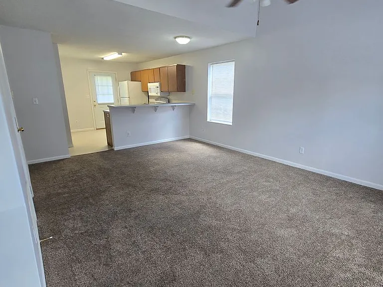 2116-2118 Arlene Dr #2118 ARLENE DR — Photo 2