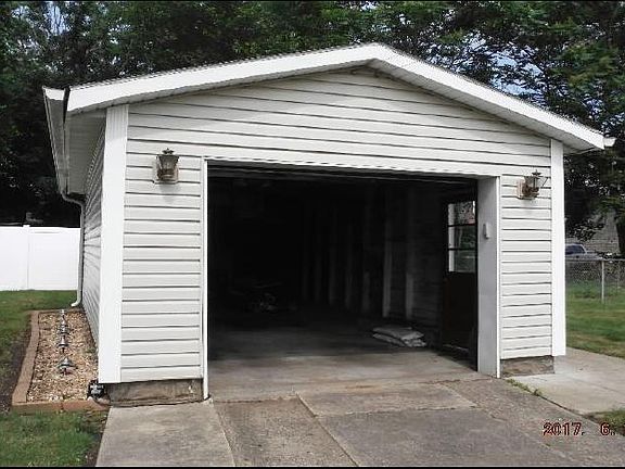 4th image of 113 Washington Ave
