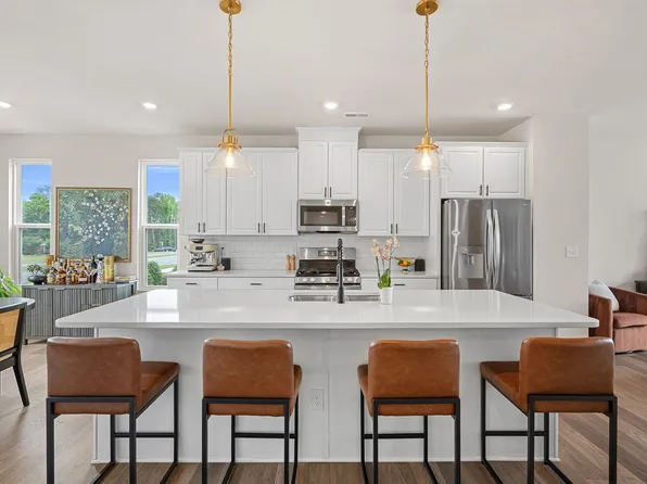 2535 Otto Ln, Charlotte, NC 28262