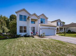 1966 Congrove Dr, Aurora, IL 60503