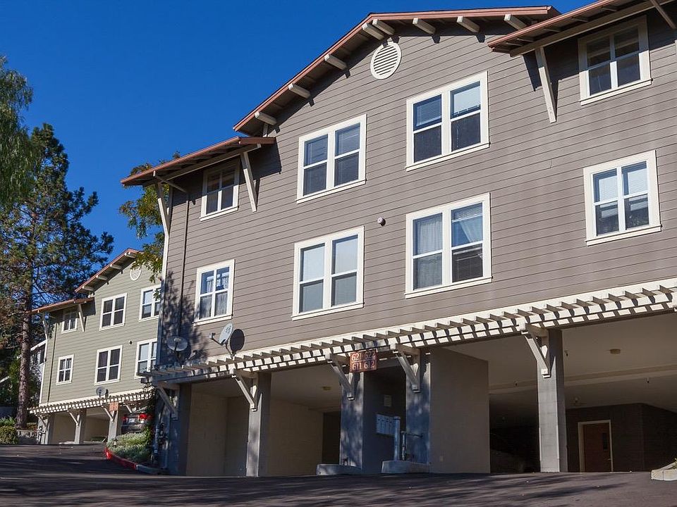 1st image of 611 Acorn Ct