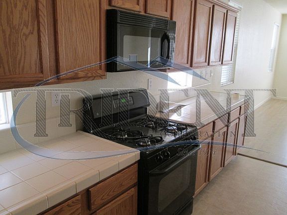 5th image of 146 Nantucket Way