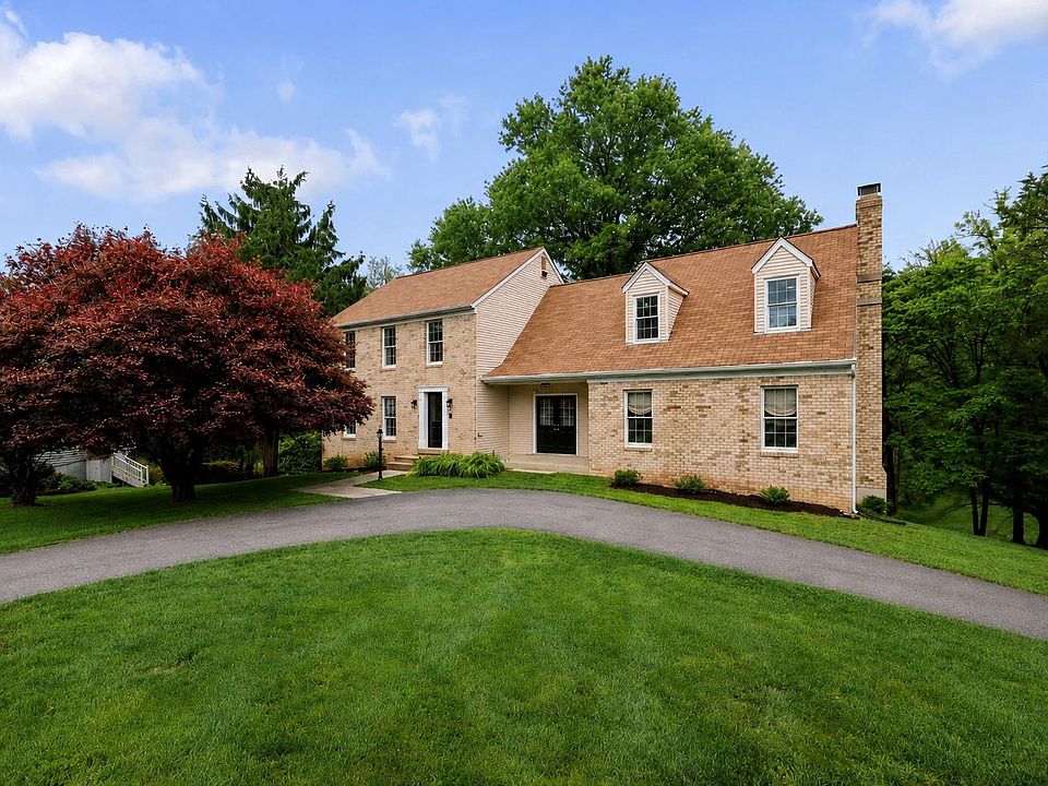 1st image of 9718 Locust Hill Dr