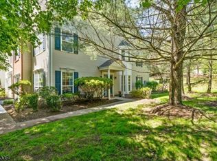 2 Tavern Ln, Whitehouse Station, NJ 08889