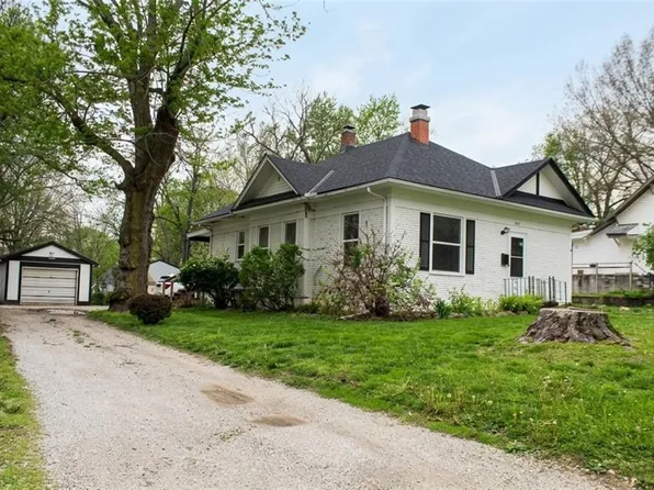 605 E Lexington St, Richmond, MO 64085