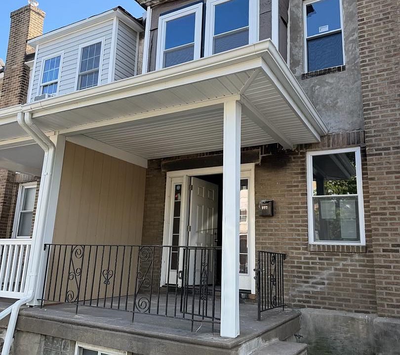 1st image of 912 Granite St