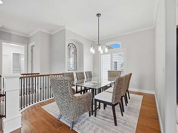 5th image of 2901 W Crystal Beach St